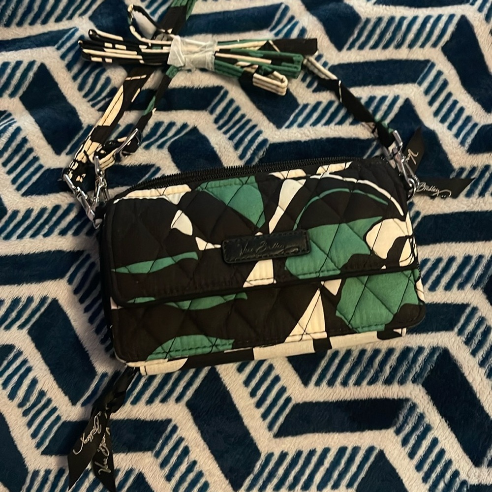Vera bradley crossbody
